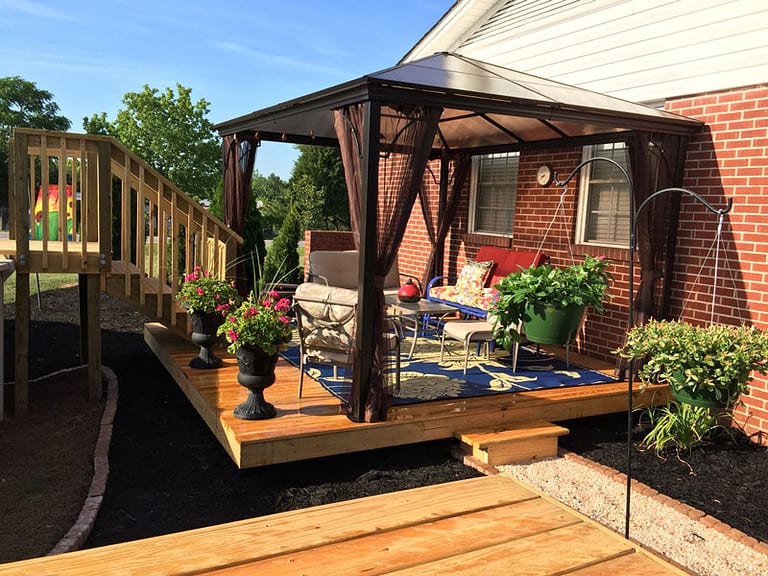 Building Your Dream Deck Floating Deck vs Fixed Deck Comparison