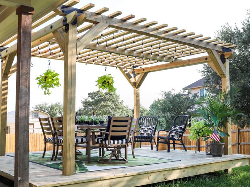 Building Your Dream Deck Floating Deck vs Fixed Deck Comparison