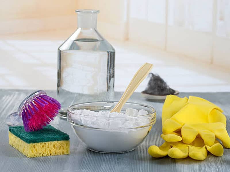 Clean Orange Stains with Vinegar and Baking Soda